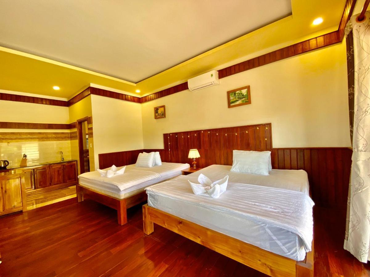 Lien Tho Hotel 3*