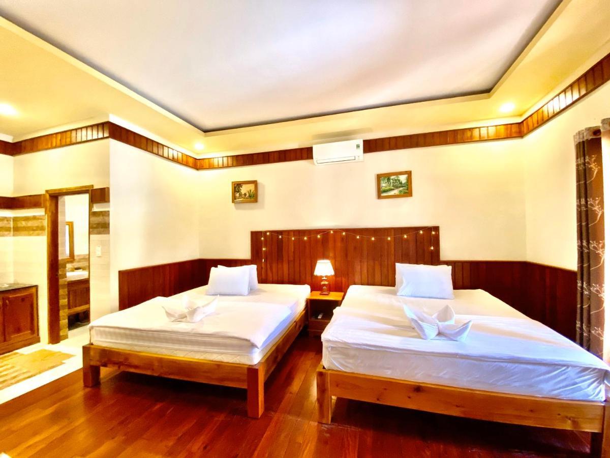 Lien Tho Hotel 3*