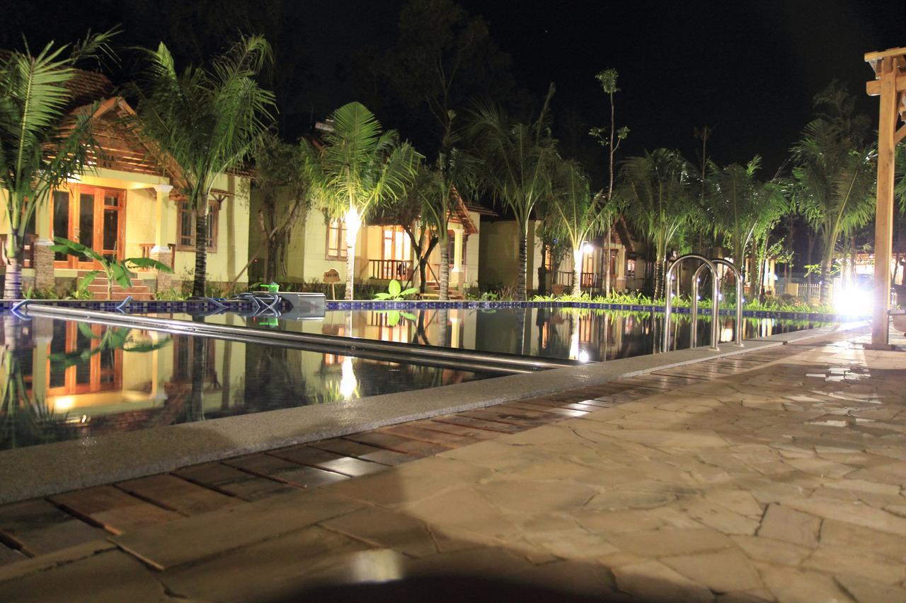 Lien Tho Hotel 3*