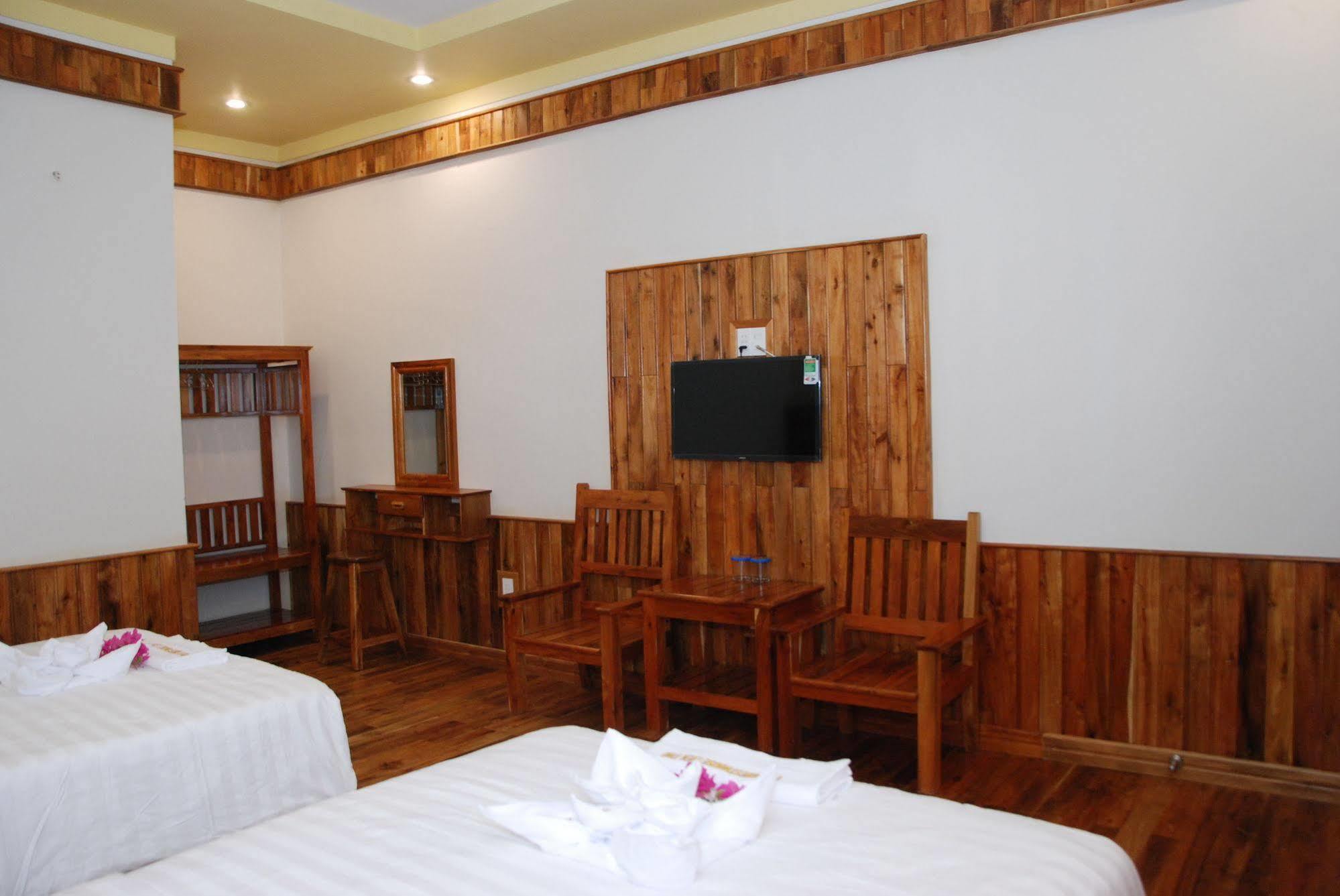 Lien Tho Hotel